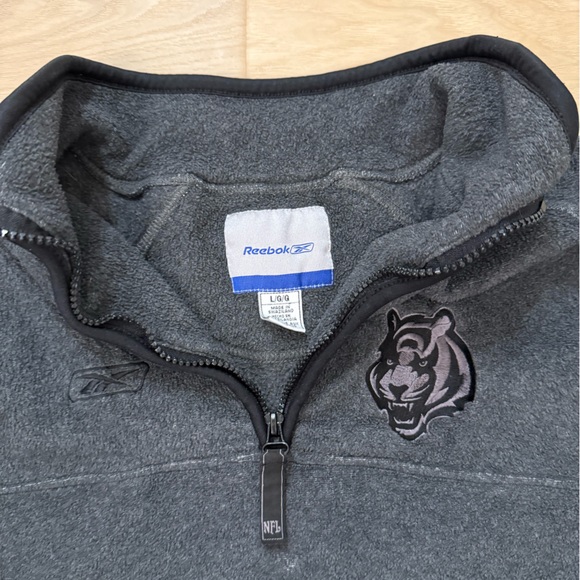 Vintage Reebok NFL Bengals 1/4 Zip Pullover - Picture 2 of 6